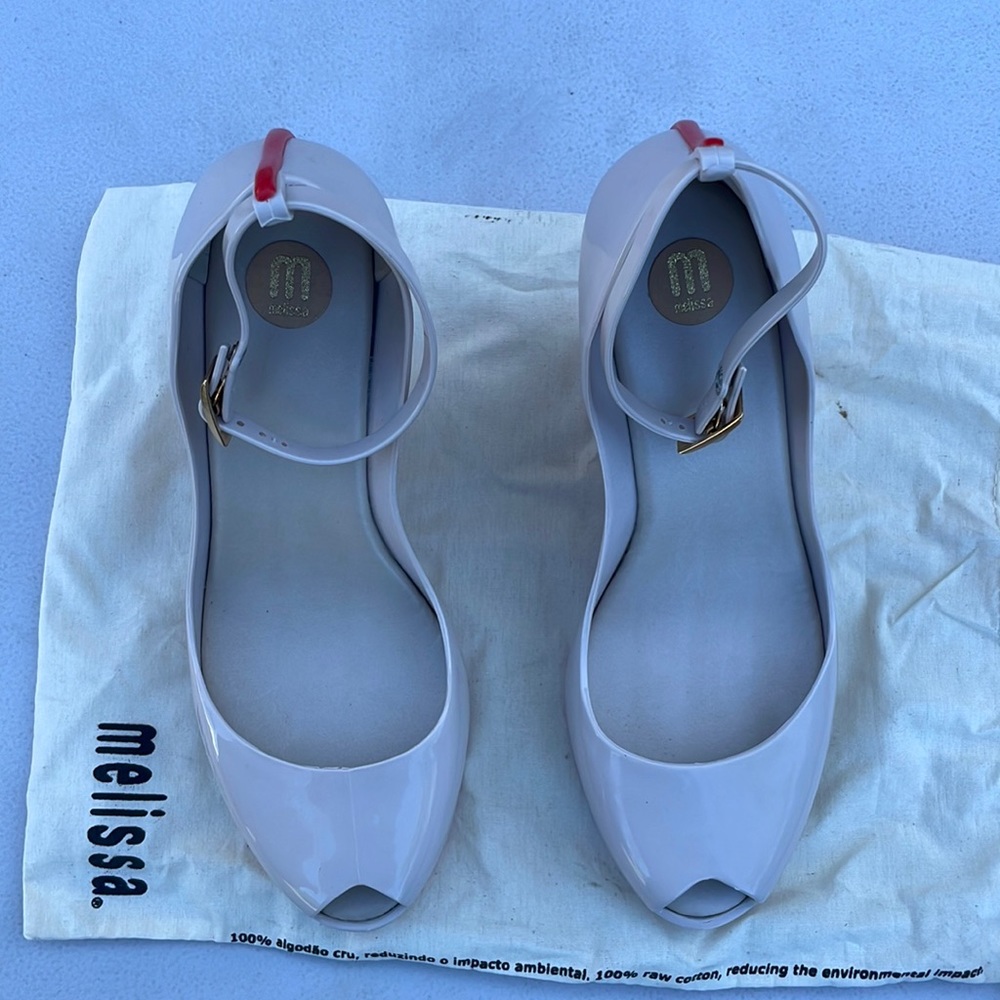 Melissa size 8